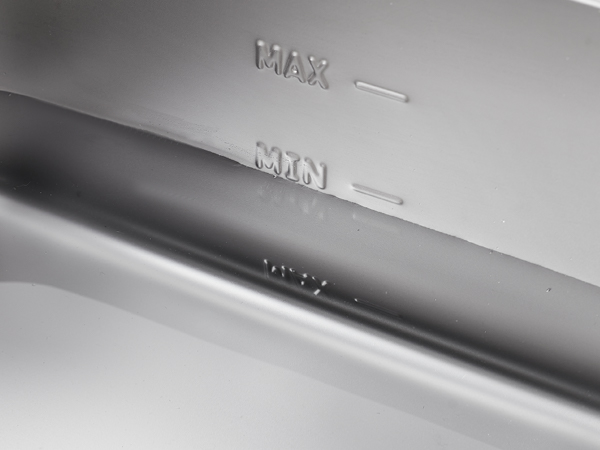 VEVOR commercial food warmer with max and min fill lines in stainless steel interior for water level.