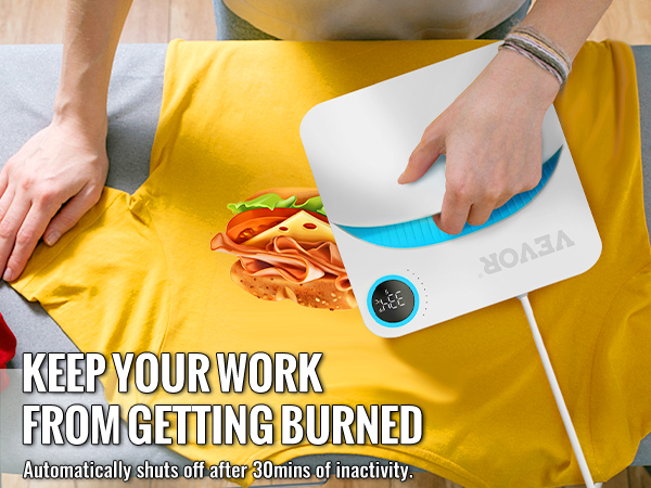 isik, kes kasutab VEVOR heat press machine on kollane särk burger graafiline kohta tööala.