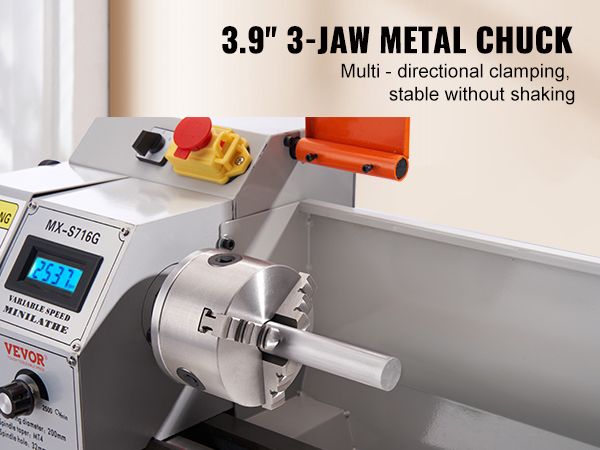 Мини-токарный станок VEVOR по металлу с 3-кулачковым металлическим патроном, демонстрирующий разнонаправленный зажим и стабильность.