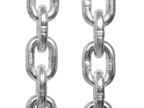polished metallic chains from a VEVOR manual lever chain hoist, close-up view.