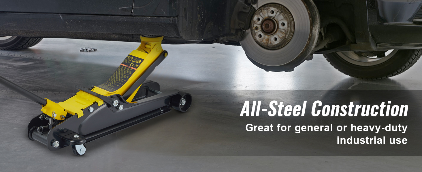 Низкопрофильный напольный домкрат VEVOR с отсутствующим колесом, демонстрирующий цельнометаллическую конструкцию.