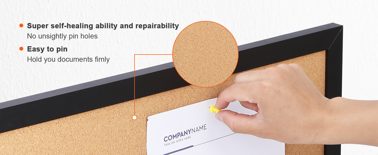 прикрепление документа вручную к пробковой доске VEVOR с самовосстанавливающейся поверхностью и черной рамкой.