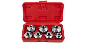 red case with seven silver sockets, labeled as VEVOR oil filter socket set.