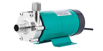 VEVOR magnetic brewing pump, stainless steel inlet and green casing.