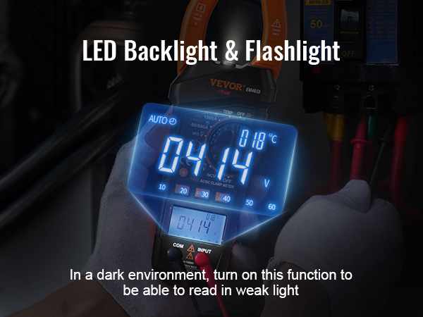 VEVOR digitālais skavas mērītājs ar LED fona apgaismojumu un lukturīti, kas attēlo sprieguma un temperatūras rādījumus.