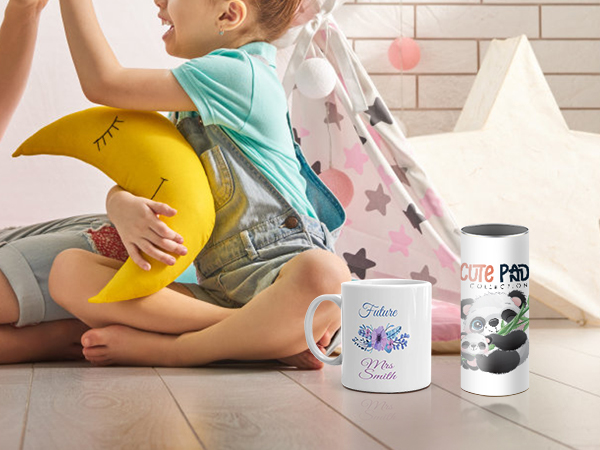 vaikams žaidžiant su žvaigždžių ir mėnulio pagalvės, kartu su custom puodeliai pagaminti su VEVOR masažuoklis šilumos spaudos.