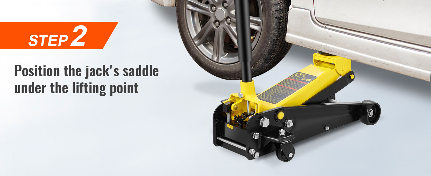 VEVOR 3 ton grindų jack padėtas po automobilio kėlimo tašku, su 2 žingsnis instrukcija.