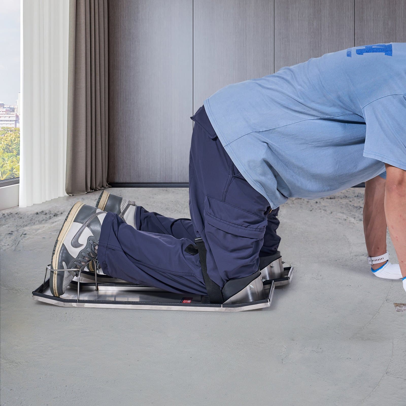 VEVOR Stainless Steel Concrete Knee Boards 70x20 cm with Knee Pads & Straps for Cement Finishing & Smooth Sliding - Image 8