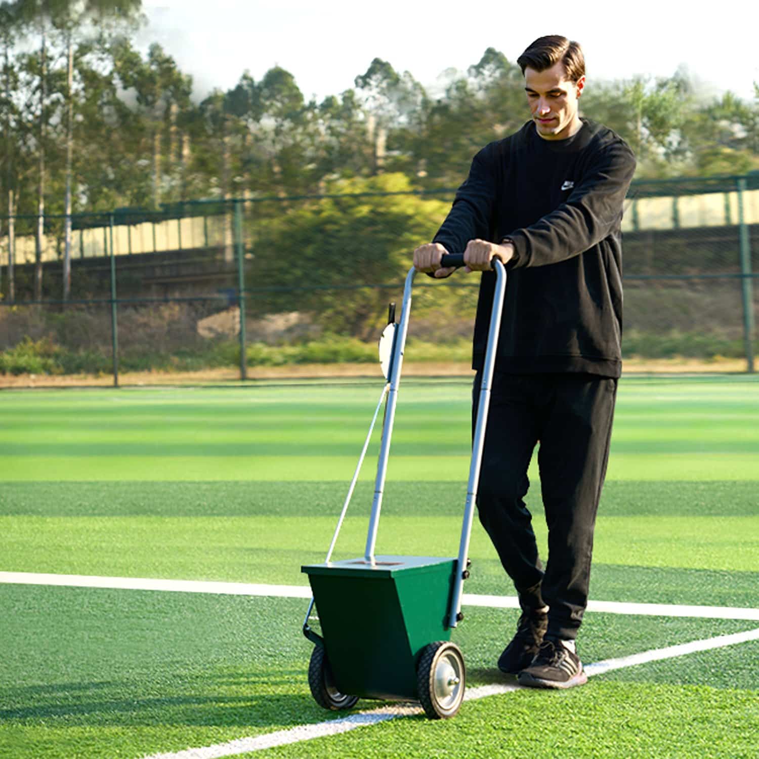 VEVOR Dry Line Marker with 2 Wheels, Adjustable 5–10 cm Line Width, 11.3 kg Capacity, for Baseball & Softball Fields, Green - Image 8